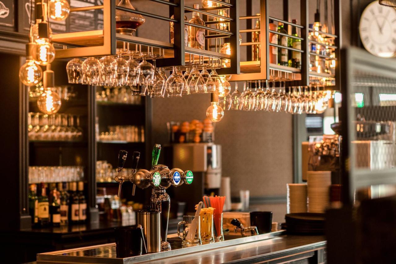 Hotel Restaurant De Jong 네스 외부 사진